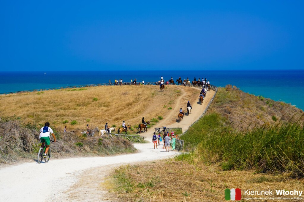 Punta Aderci tuż obok Vasto, Abruzja, Włochy (fot. Łukasz Ropczyński, kierunekwlochy.pl)