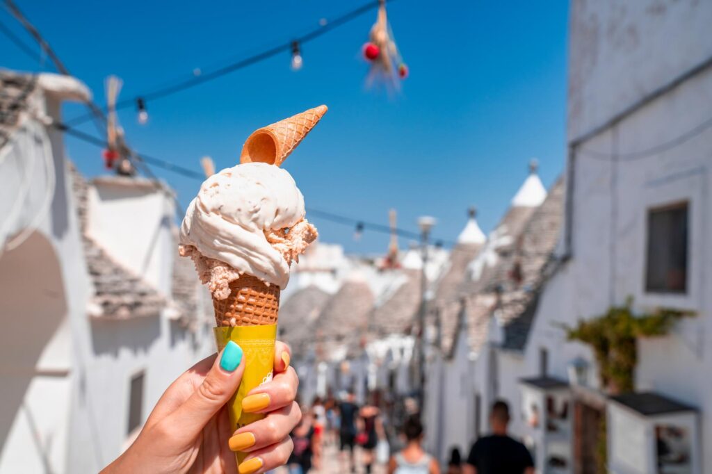 gdzie zjeść w Alberobello lokalne przysmaki, a gdzie wybrać się na lody lub słodką przekąskę?