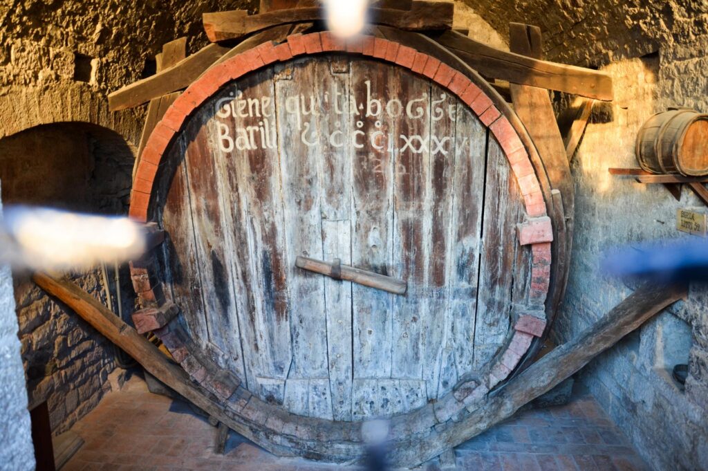 La Botte dei Canonici w Gubbio, czyli jedna z największych beczek na wino w średniowiecznej Europie