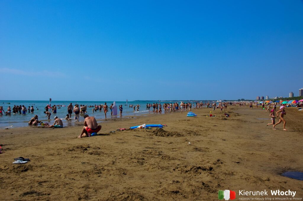 plaża w Lignano Sabbiadoro, Friuli Wenecja Julijska, Włochy (fot. Łukasz Ropczyński, kierunekwlochy.pl)