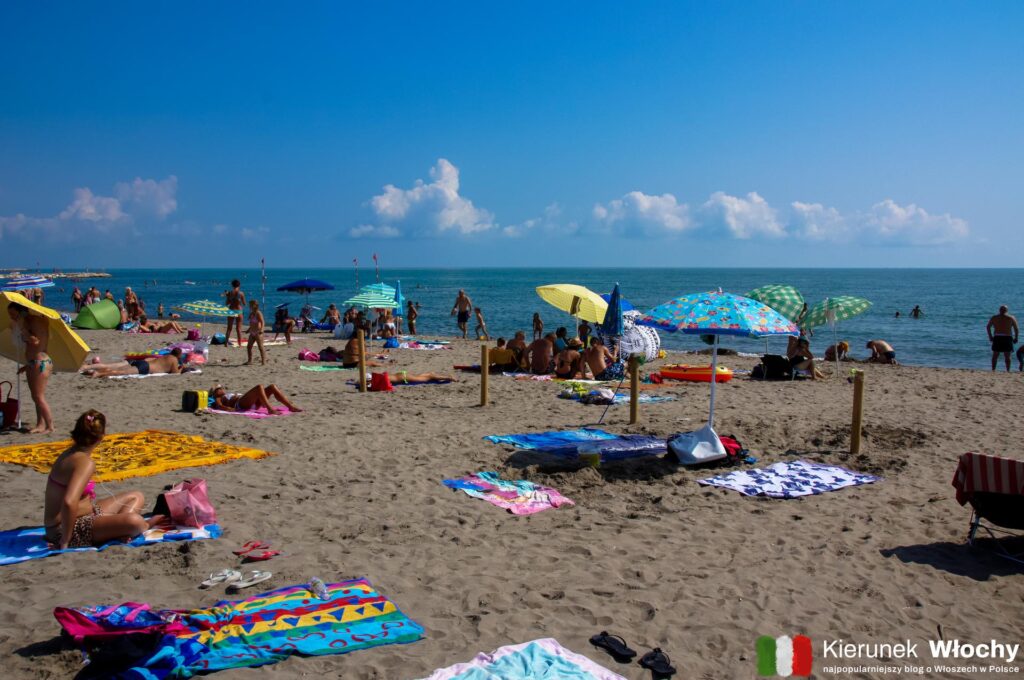 miejska plaża w Rosolina Mare, Wenecja Euganejska, Włochy (fot. Łukasz Ropczyński, kierunekwlochy.pl)