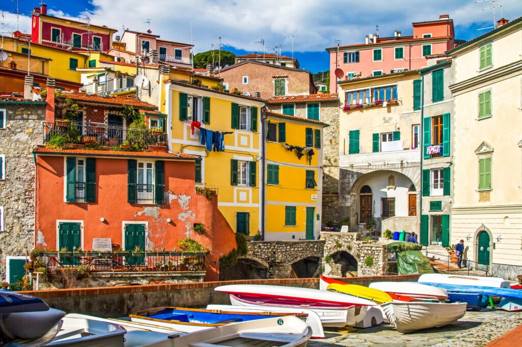 Tellaro w Zatoce Poetów, Liguria, Włochy