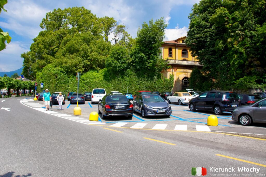 wygodny parking znajduje się przy Lungo Lago Marconi, to niemal w samym centrum Bellagio (fot. Łukasz Ropczyński, kierunekwlochy.pl)