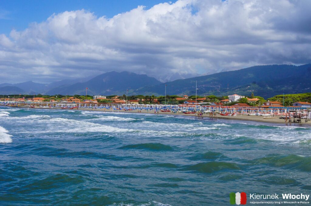 plaża w Forte dei Marmi, Toskania, Włochy (fot. Łukasz Ropczyński, kierunekwlochy.pl)