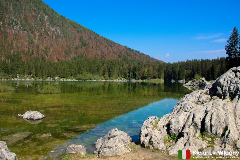 Laghi di Fusine czyli pomysł na to co warto zobaczyć w drodze do Włoch, Friuli Wenecja Julijska, Włochy (fot. Łukasz Ropczyński, kierunekwlochy.pl)