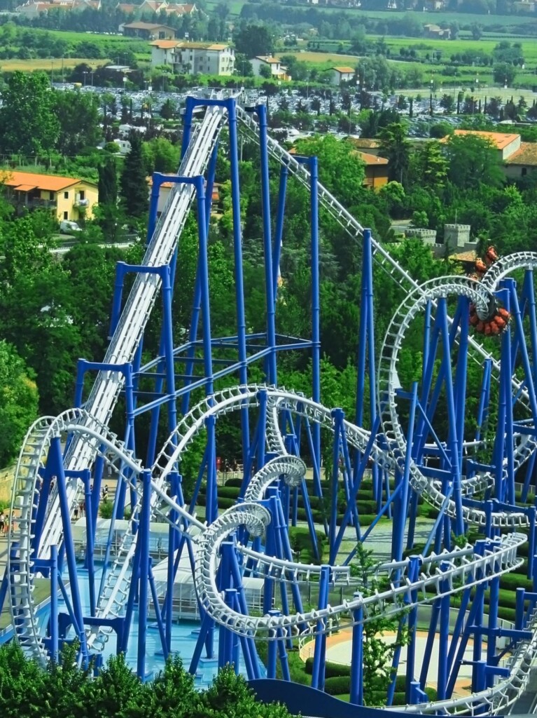 Park rozrywki Gardaland nad jeziorem Garda