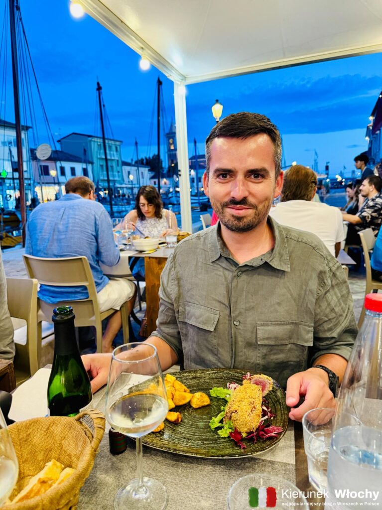 w trakcie kolacji w Cucinadimare, Cesenatico (fot. Joanna Ropczyńska, kierunekwlochy.pl)