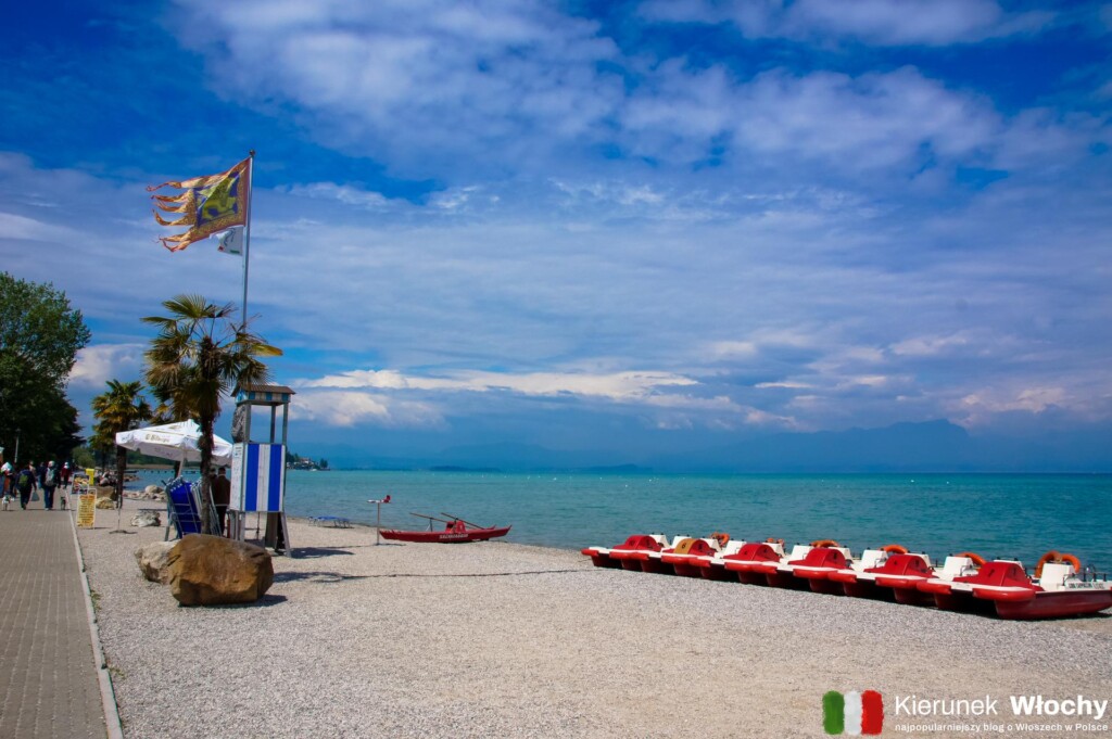 plaża w Peschiera del Garda, najpiękniejsze plaże nad jeziorem Garda (fot. Łukasz Ropczyński, kierunekwlochy.pl)