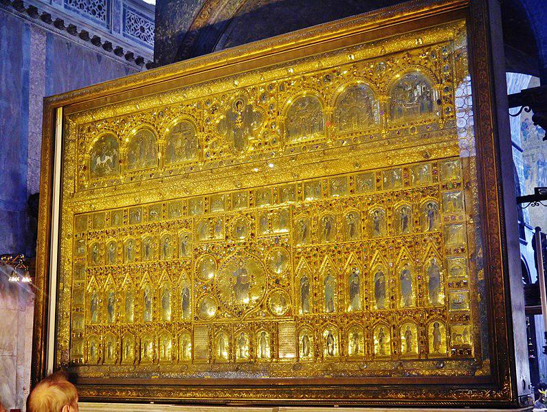 "Złoty Ołtarz" - najcenniejsze weneckie dzieło sztuki sakralnej znajduje się we wnętrzu Bazyliki św. Marka w Wenecji, polski przewodnik w Wenecji radzi jak zwiedzać Bazylikę