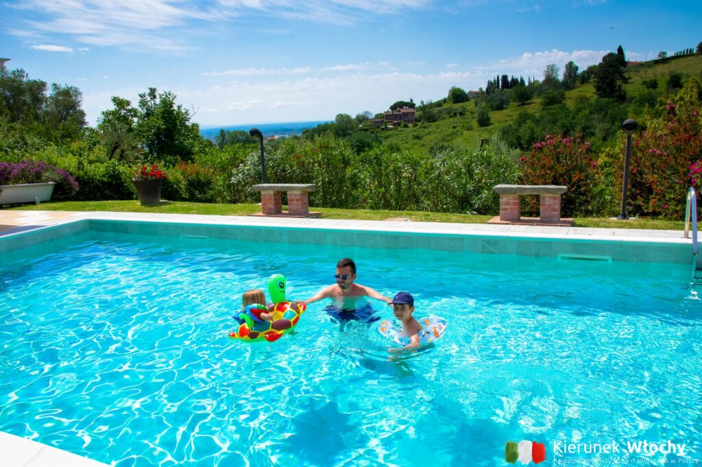 Al Melo w Toskanii z oferty Interhome, w którym spędzaliśmy wakacje latem 2021 r., domy wakacyjne z prywatnym basenem w Toskanii (fot. Łukasz Ropczyński, kierunekwlochy.pl)