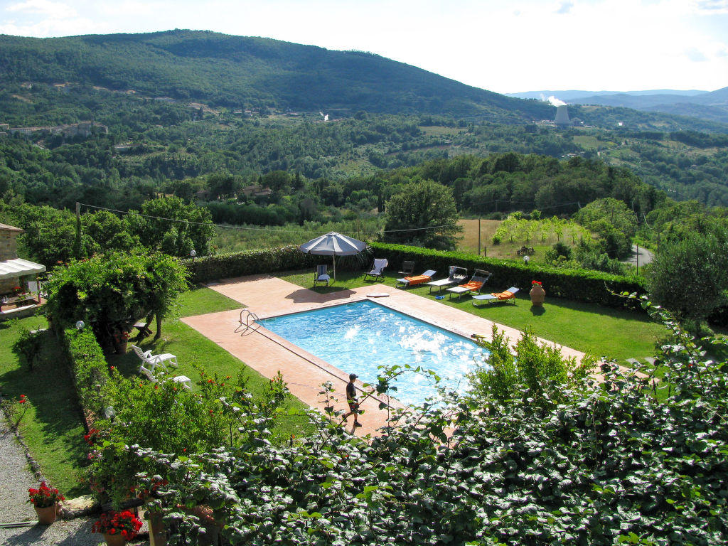 Dom wakacyjny Pino di Sopra z oferty Interhome, domy wakacyjne z prywatnym basenem w Toskanii