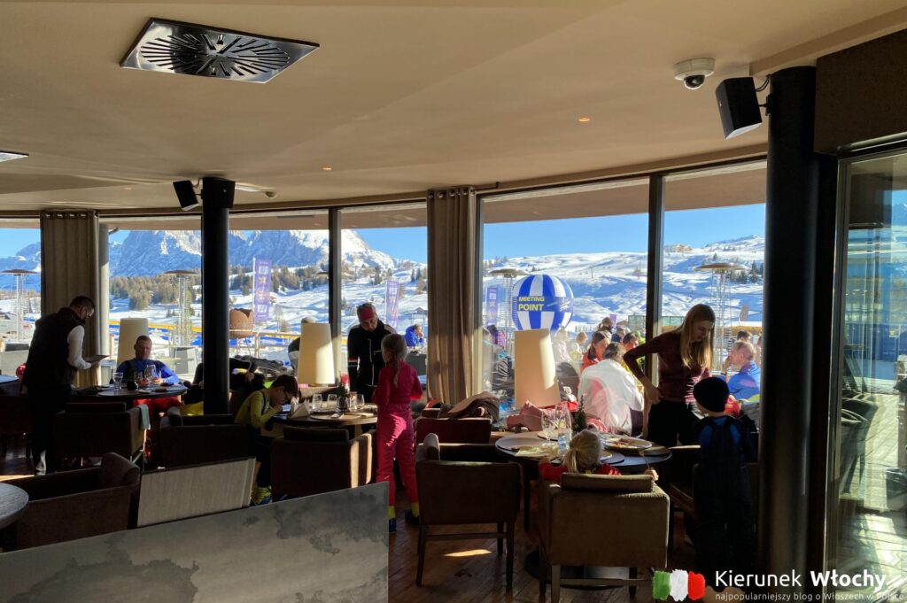restauracja Alpina Chalet w Seiser Alm / Alpe di Siusi, Południowy Tyrol, Włochy (fot. Łukasz Ropczyński, kierunekwlochy.pl)