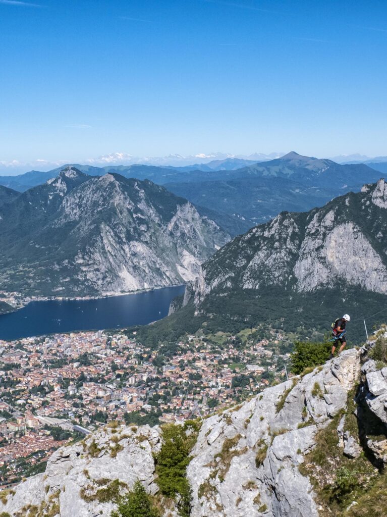 Funivia Piani d’Erna, w tle Lecco i jezioro Como