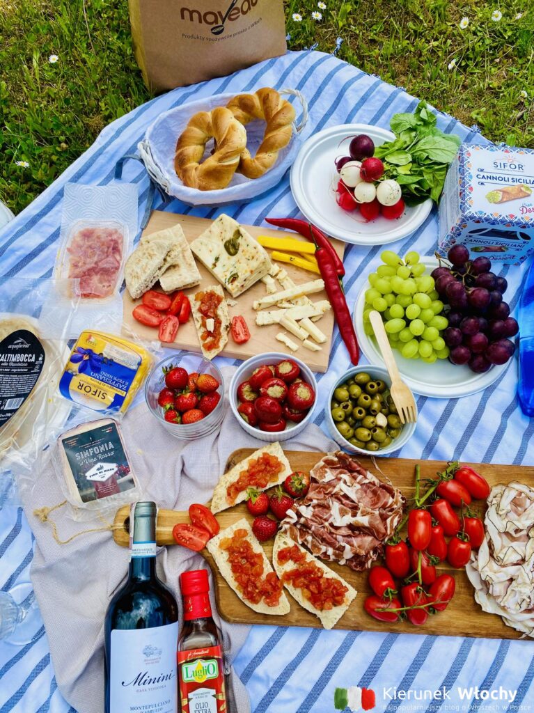Co zabrać na włoski piknik? Najlepiej coś włoskiego, co można jeść rękami, co jest proste w przygotowaniu (fot. Łukasz Ropczyński, kierunekwlochy.pl)
