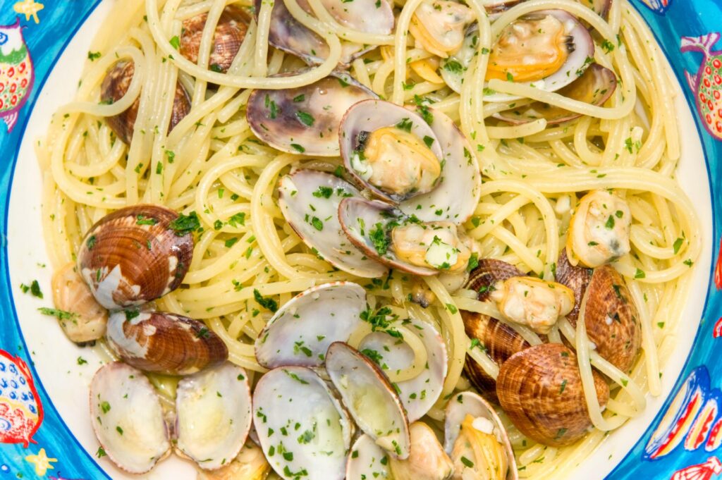 spaghetti alle vongole, co zjeść we Włoszech?
