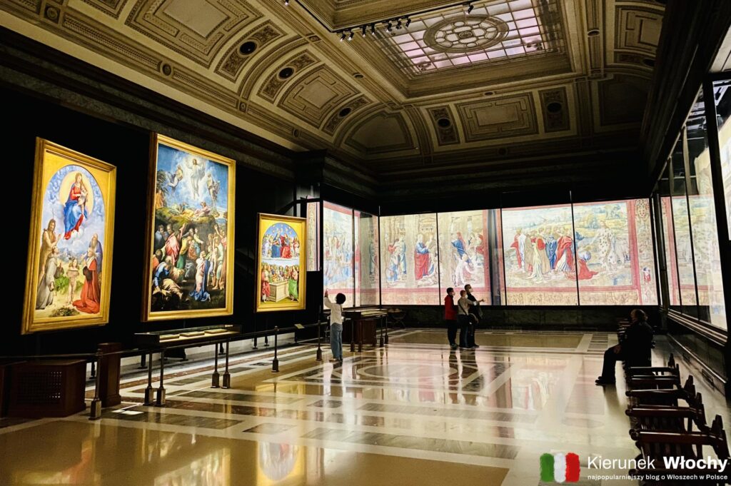 sala z dziełami Rafaela w Muzeach Watykańskich (fot. Łukasz Ropczyński, kierunekwlochy.pl)