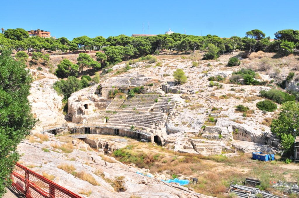 ruiny rzymskiego amfiteatru w Cagliari na Sardynii (fot. Emeryk Drozdowski)