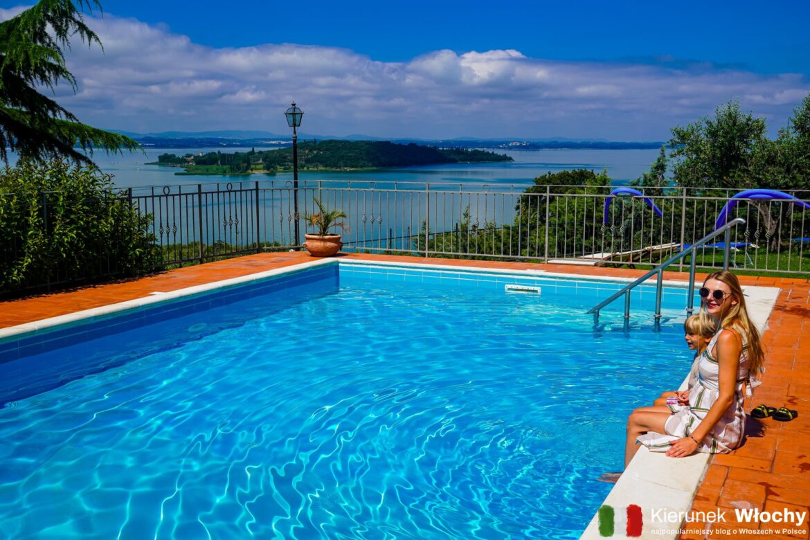Jezioro Trazymeńskie czyli Lago Trasimeno – serce zielonej Umbrii. Jedyny taki przewodnik! (fot. Łukasz Ropczyński, kierunekwlochy.pl) Jezioro Trazymeńskie czyli Lago Trasimeno - serce zielonej Umbrii. Jedyny taki przewodnik! (fot. Łukasz Ropczyński, kierunekwlochy.pl)