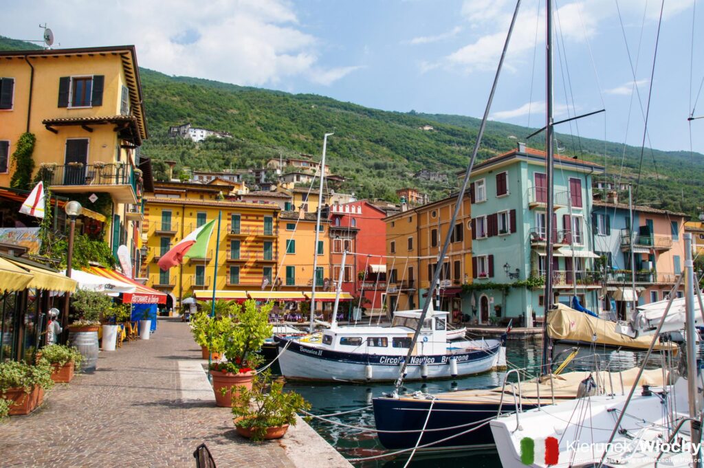 zabytkowe centrum Brenzone sul Garda (fot. Łukasz Ropczyński, kierunekwlochy.pl)