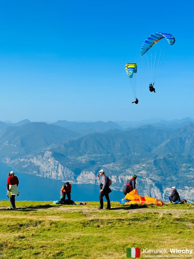 widok z Monte Baldo na jezioro Garda, Włochy (fot. Łukasz Ropczyński, kierunekwlochy.pl)