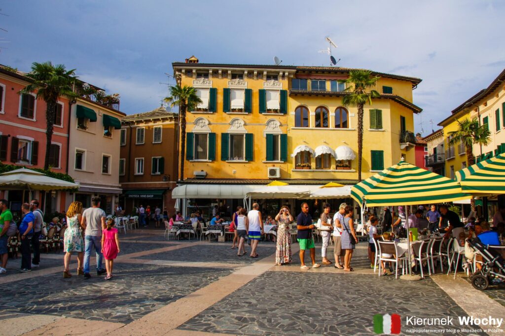 Sirmione nad jeziorem Garda, Lombardia, Włochy (fot. Łukasz Ropczyński, kierunekwlochy.pl)