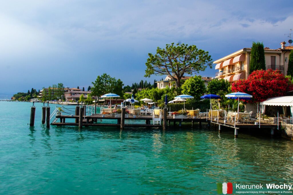 Sirmione nad jeziorem Garda, Lombardia, Włochy (fot. Łukasz Ropczyński, kierunekwlochy.pl)