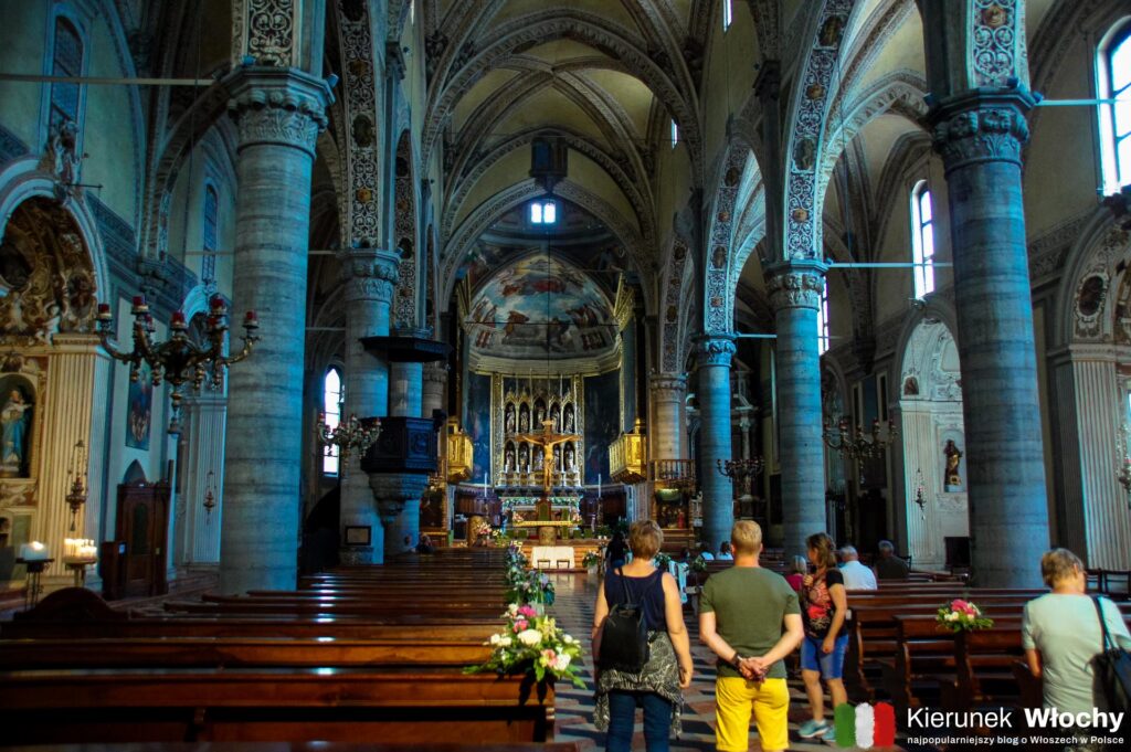 wnętrze katedry w Salò, Lombardia, Włochy (fot. Łukasz Ropczyński, kierunekwlochy.pl)