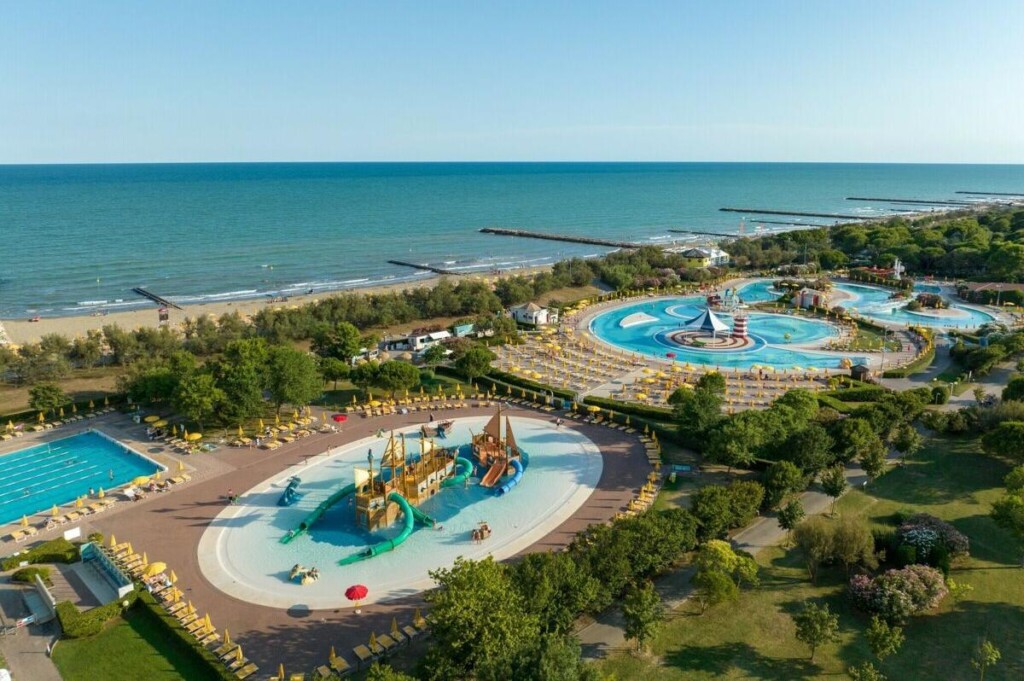 kemping Pra'delle Torri**** na wybrzeżu Adriatyku we Włoszech (fot. materiały Roan Luxury Camping Holidays)