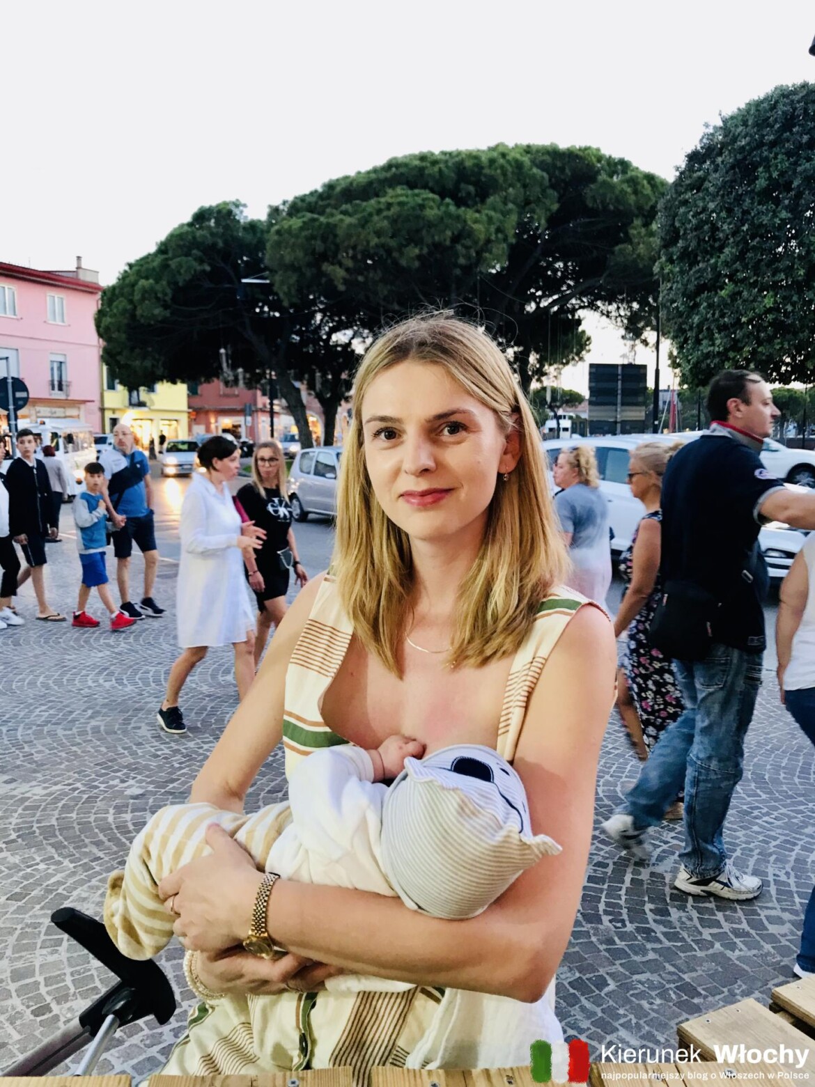 O czym warto pamiętać podróżując do Włoch z niemowlakiem i co ze sobą zabrać? (fot. Łukasz Ropczyński, kierunekwlochy.pl) O czym warto pamiętać podróżując do Włoch z niemowlakiem i co ze sobą zabrać? (fot. Łukasz Ropczyński, kierunekwlochy.pl)