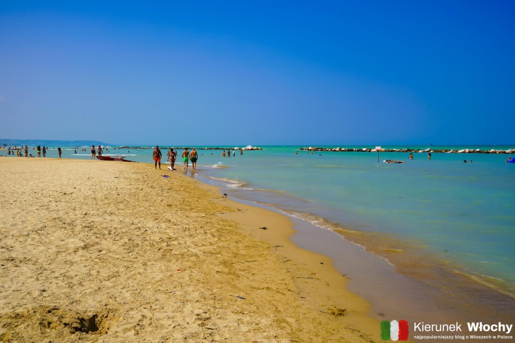 plaża w Torino di Sangro Marina - idealna dla rodzin z dziećmi, Abruzja, Włochy (fot. Łukasz Ropczyński, kierunekwlochy.pl)