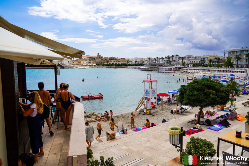 plaża i promenada w Otranto, Apulia, Włochy (fot. Łukasz Ropczyński, kierunekwlochy.pl)