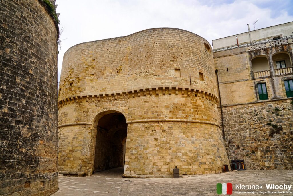 Porta Alfonsina, Otranto, Apulia, Włochy (fot. Łukasz Ropczyński, kierunekwlochy.pl)