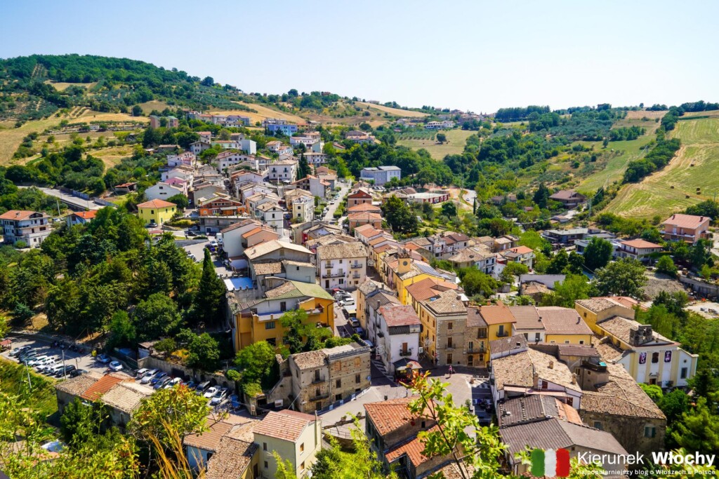 Roccascalegna, Abruzja, Włochy (fot. Łukasz Ropczyński, kierunekwlochy.pl)