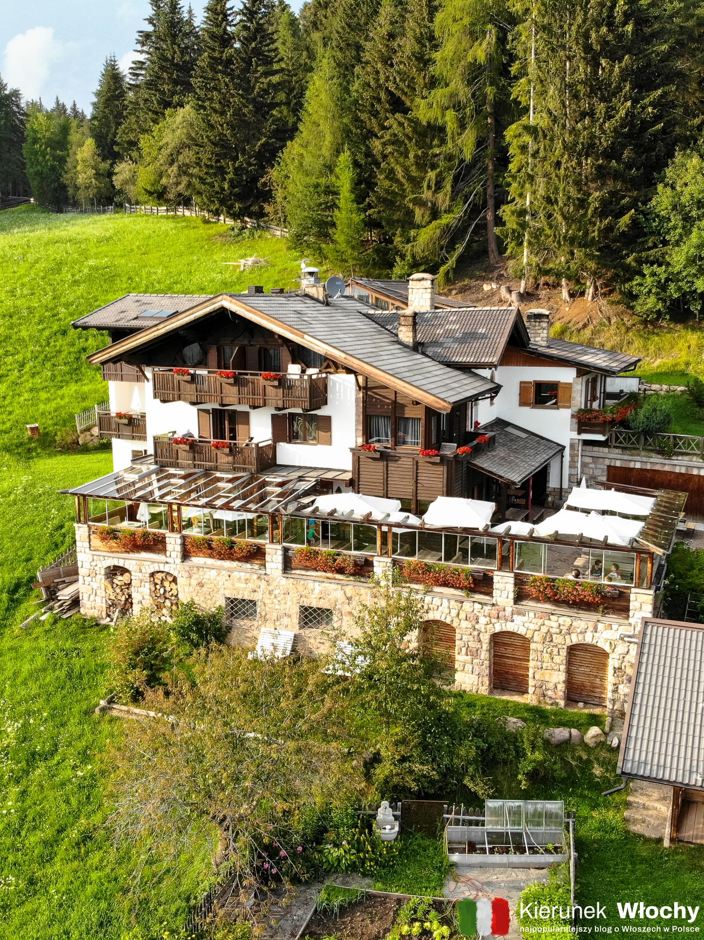 hotel Waldbichl***, położony jest na wysokości 1500 m n.p.m., Południowy Tyrol, Włochy (fot. Łukasz Ropczyński, kierunekwlochy.pl)