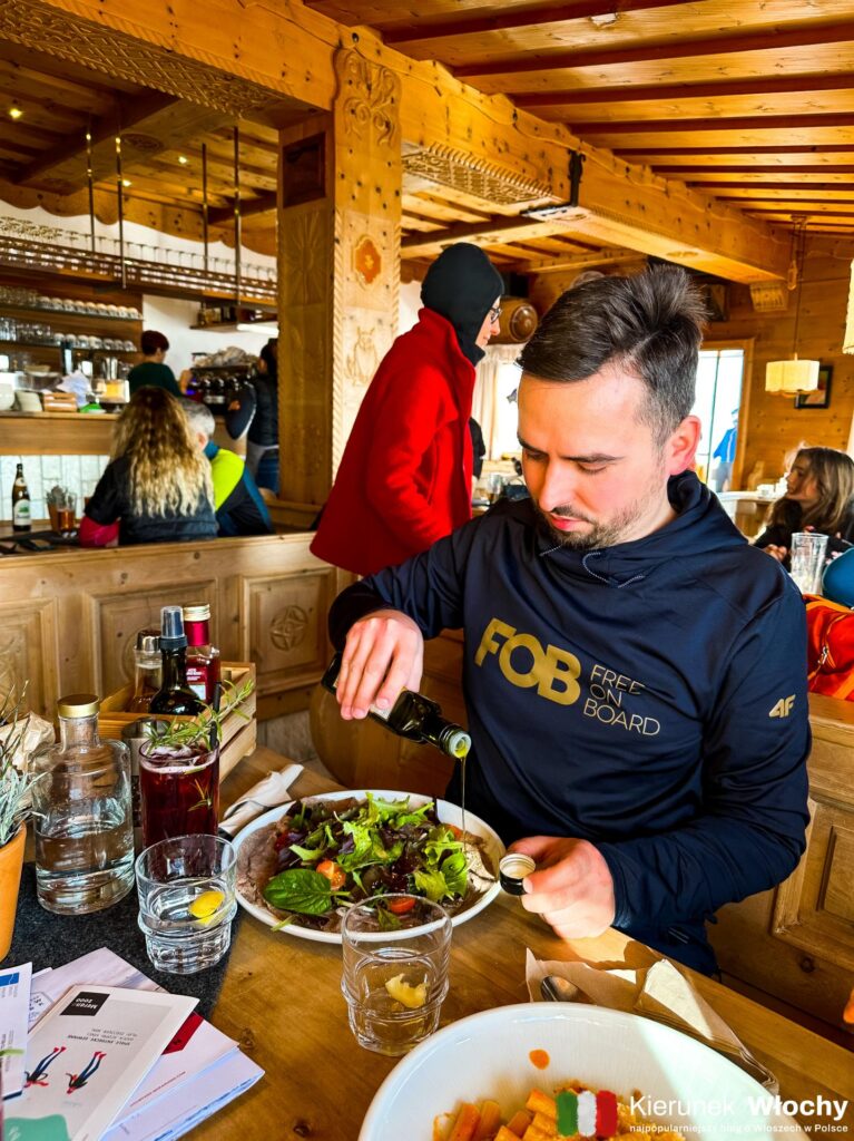 w restauracji Waidmannalm w ośrodku narciarskim Merano 2000, Południowy Tyrol, Włochy (fot. Joanna Ropczyńska, kierunekwlochy.pl)