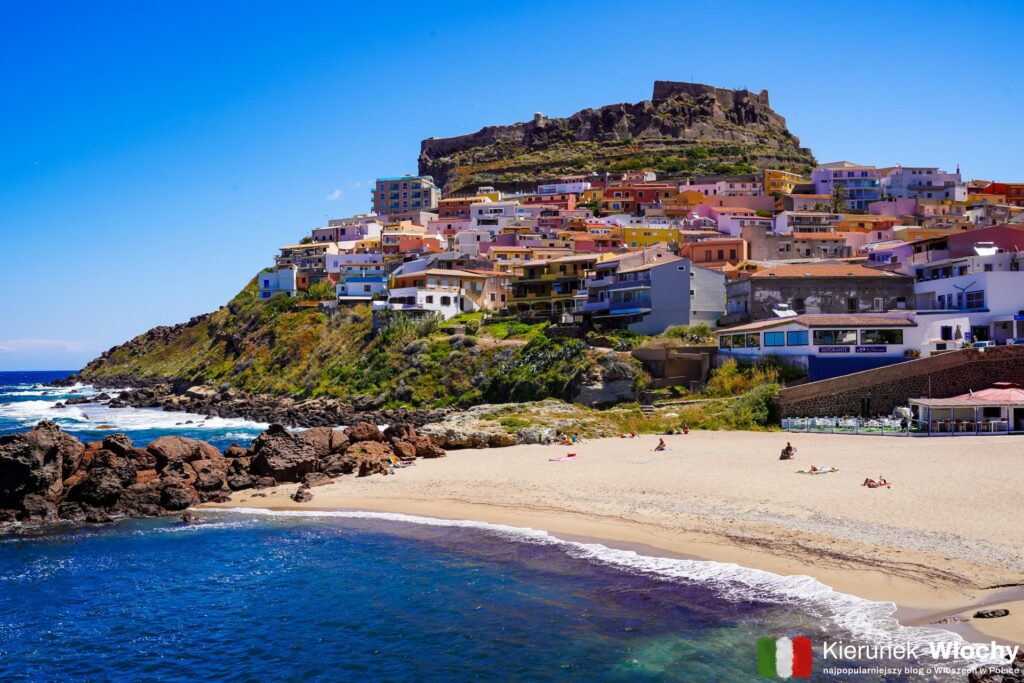 Castelsardo, Sardynia, Włochy (fot. Łukasz Ropczyński, kierunekwlochy.pl)