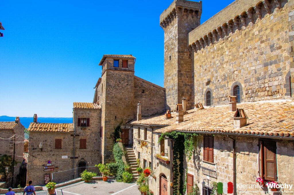 miejscowość Bolsena, jezioro Bolsena, Włochy (fot. Łukasz Ropczyński, kierunekwlochy.pl)