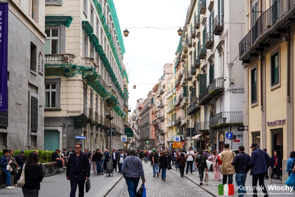 Via Toledo, Neapol, Kampania, Włochy (fot. Łukasz Ropczyński, kierunekwlochy.pl)