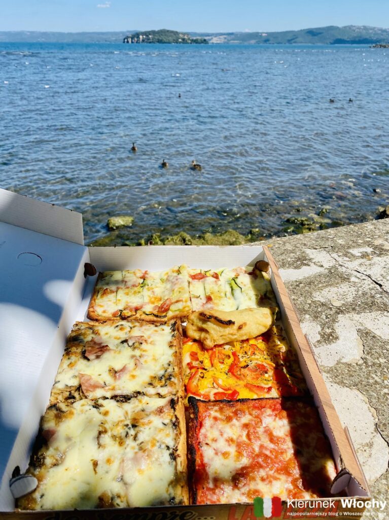 pizza al taglio z Pizzerii Edoardo, Marta, jezioro Bolsena, Włochy (fot. Łukasz Ropczyński, kierunekwlochy.pl)