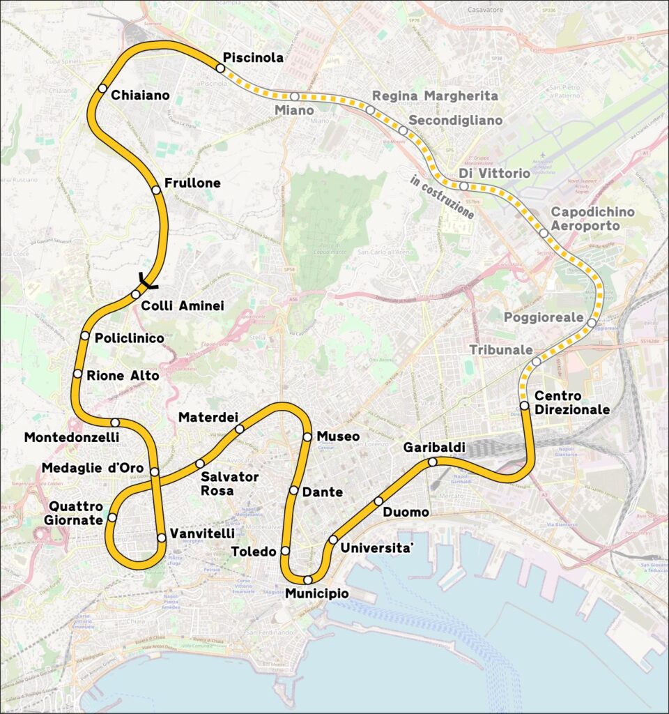 wkrótce 1 linia metra w Neapolu połączy lotnisko z centrum miasta (źródło grafiki: Wikimedia Commons, autor: Arbalete, OpenStreetMap, licencja: CC BY-SA 4.0)